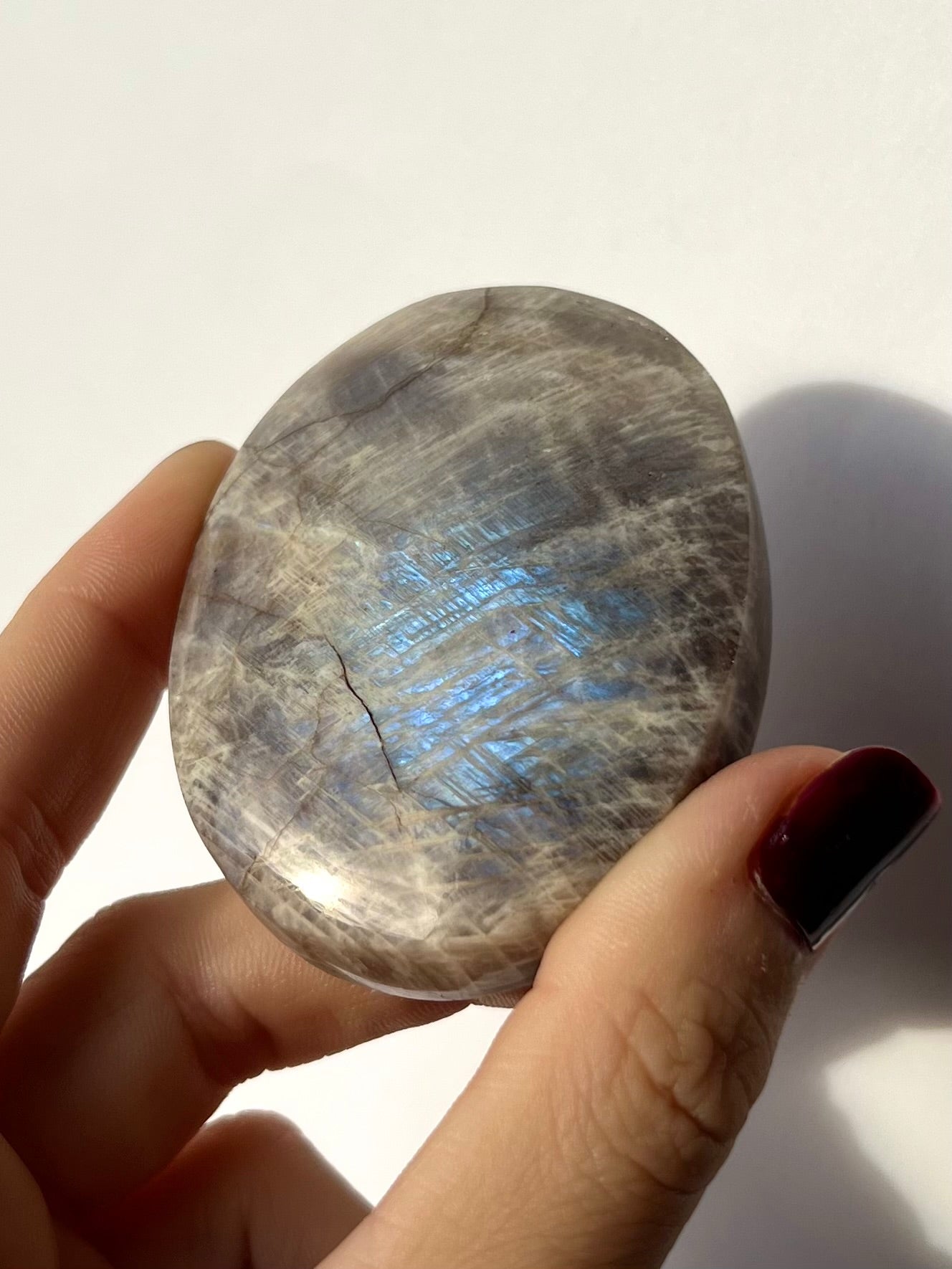Galet de Pierre de Lune bleutée 12