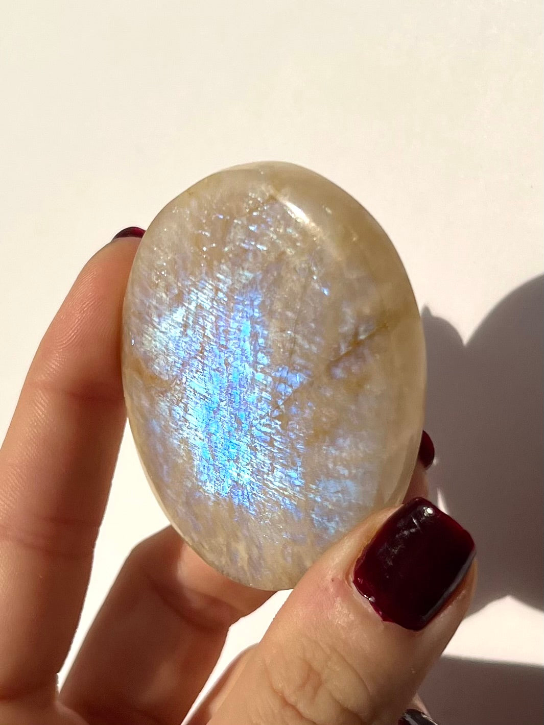 Galet de Pierre de Lune bleutée 9