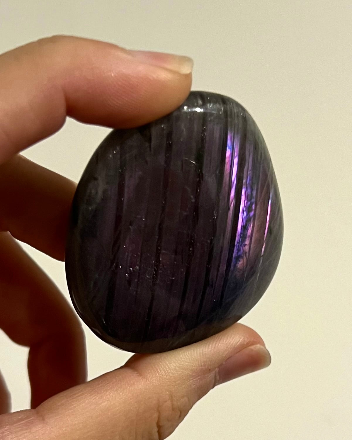 Galet de Labradorite 3