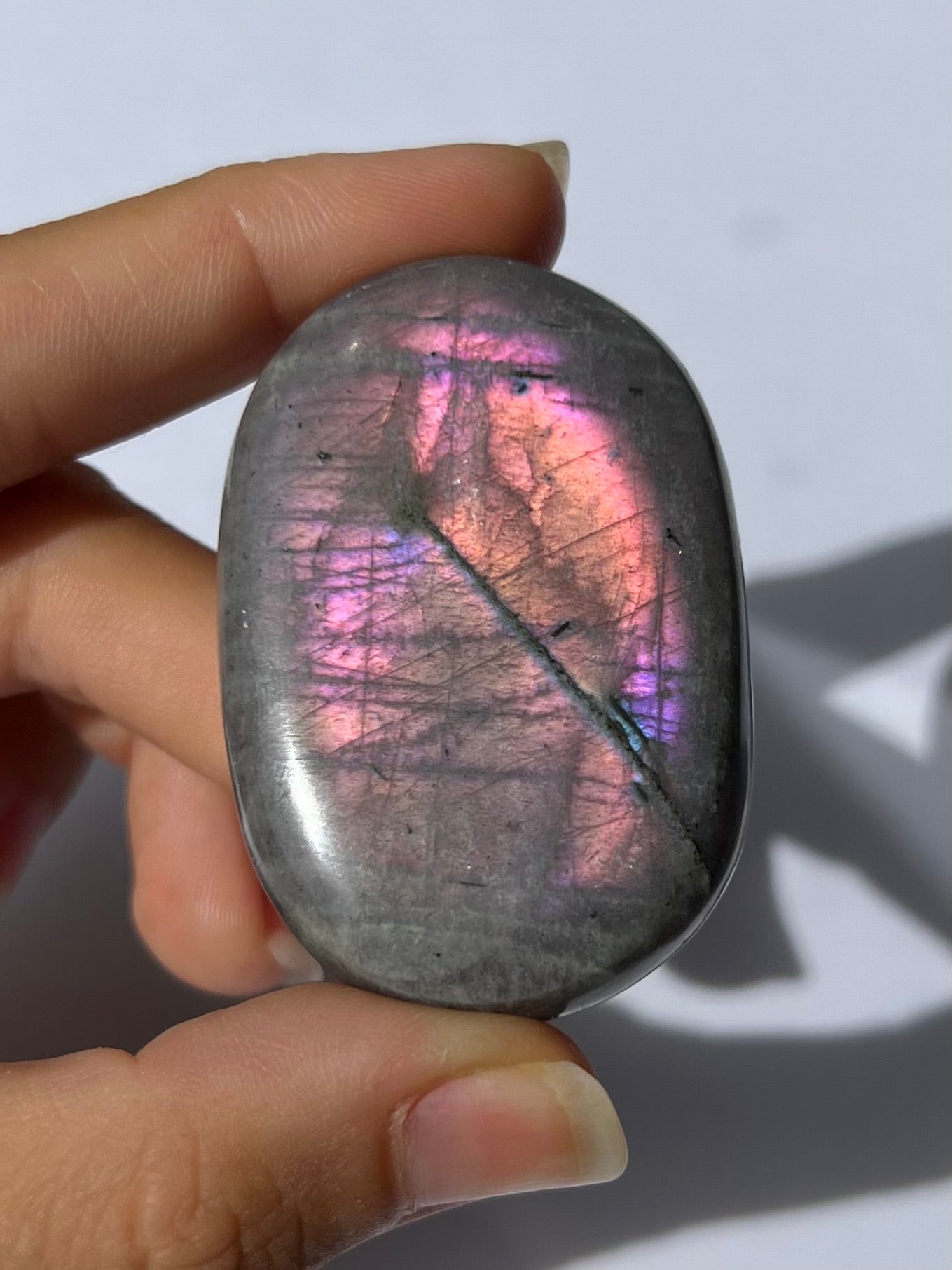 Galet de Labradorite 3