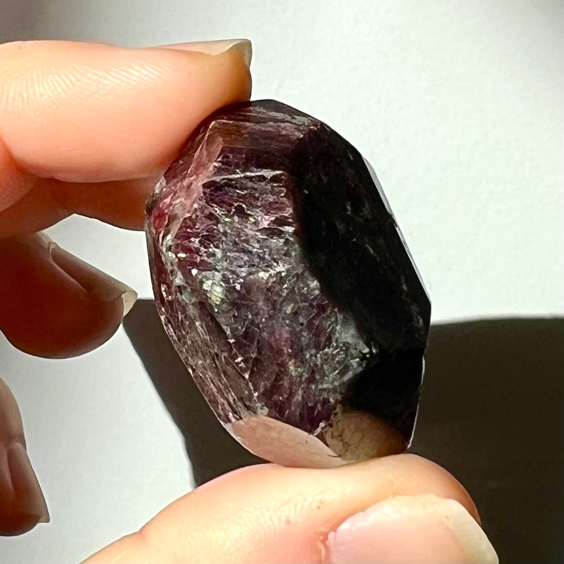 Polyèdre de Grenat Rhodolite 8