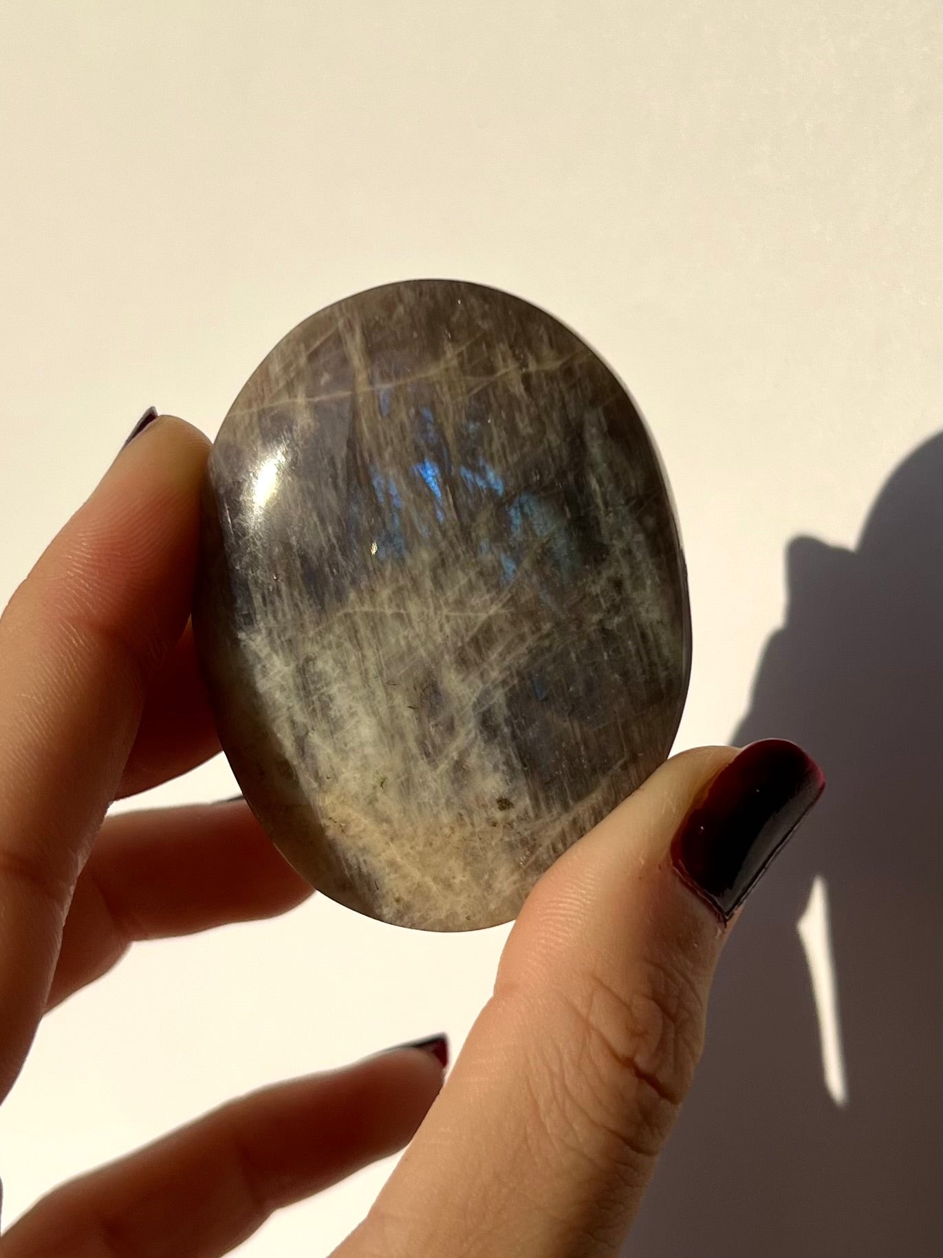 Galet de Pierre de Lune bleutée 2