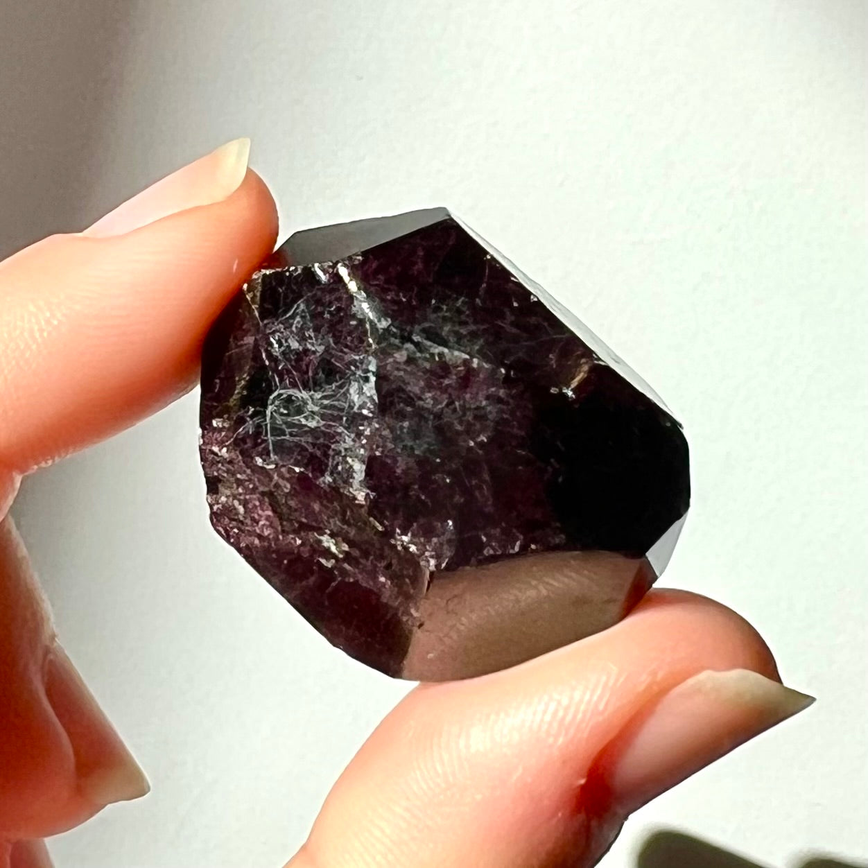Polyèdre de Grenat Rhodolite 2
