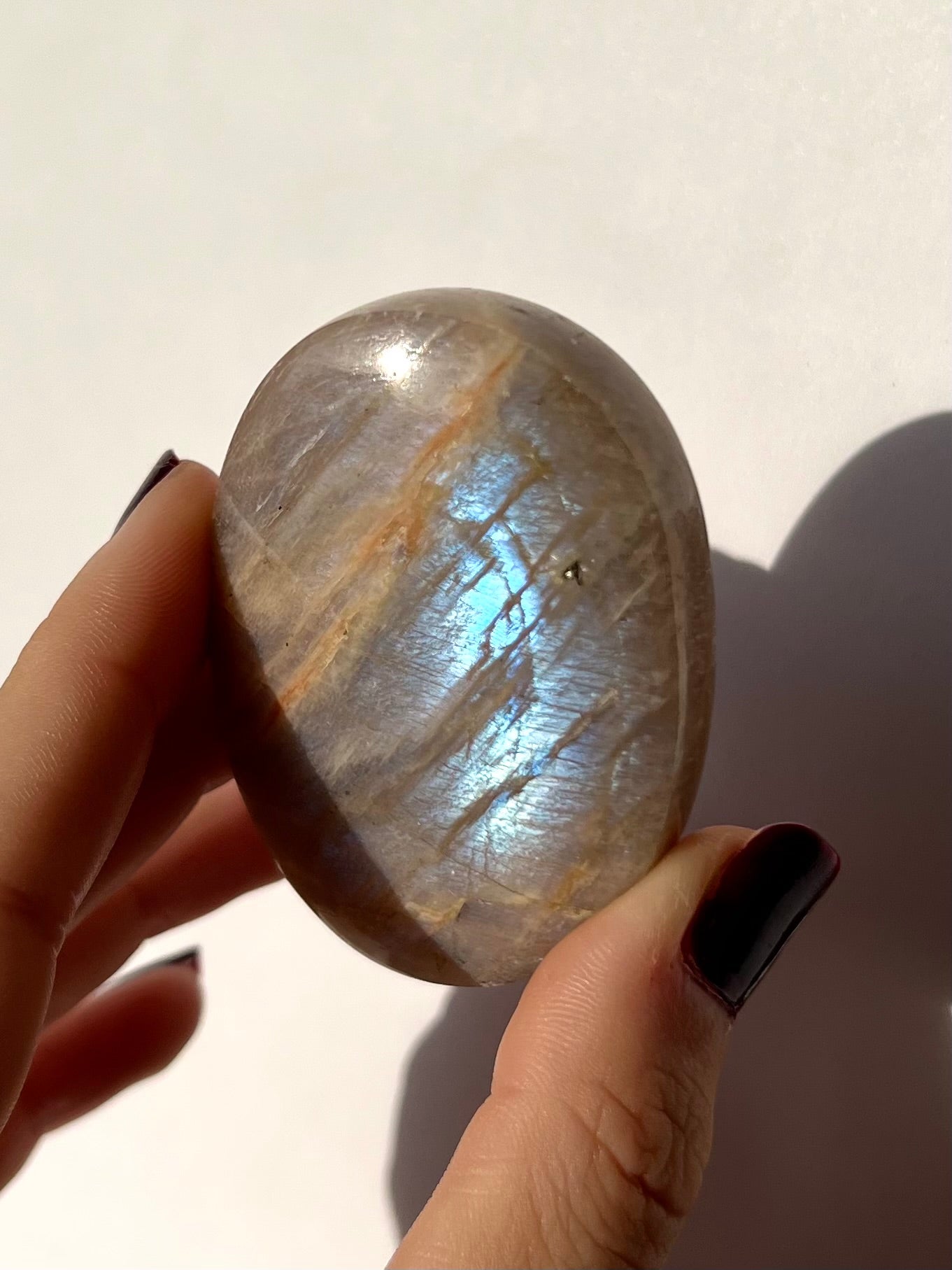 Galet de Pierre de Lune bleutée 14