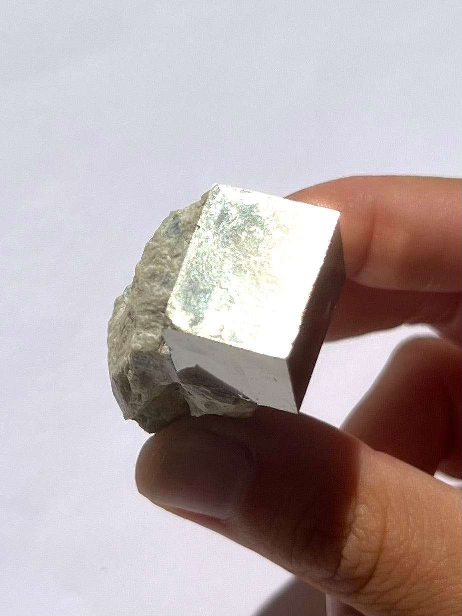 Pyrite cubique 11