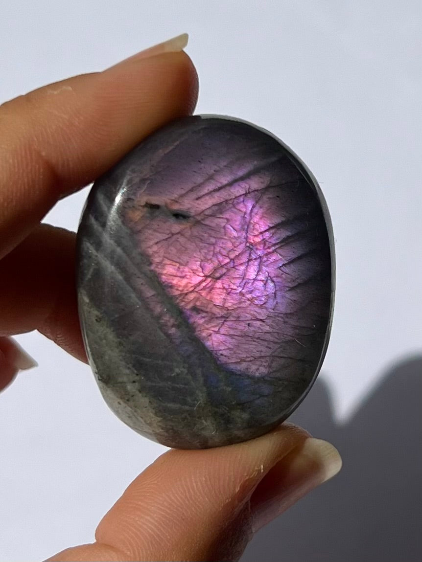 Galet de Labradorite 24