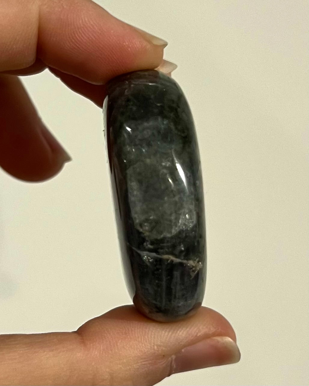 Galet de Labradorite 12