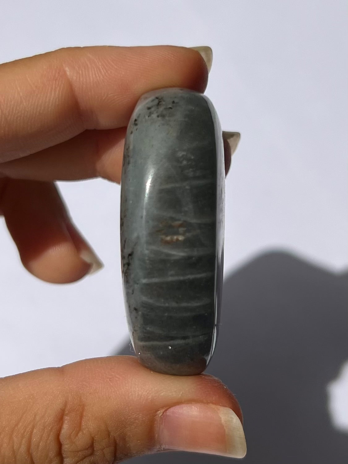 Galet de Labradorite 16