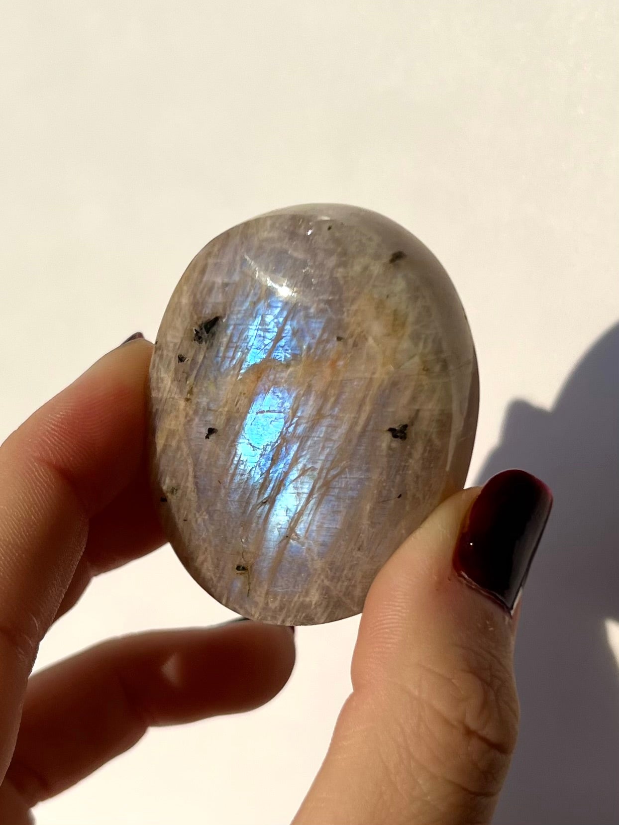 Galet de Pierre de Lune bleutée 1