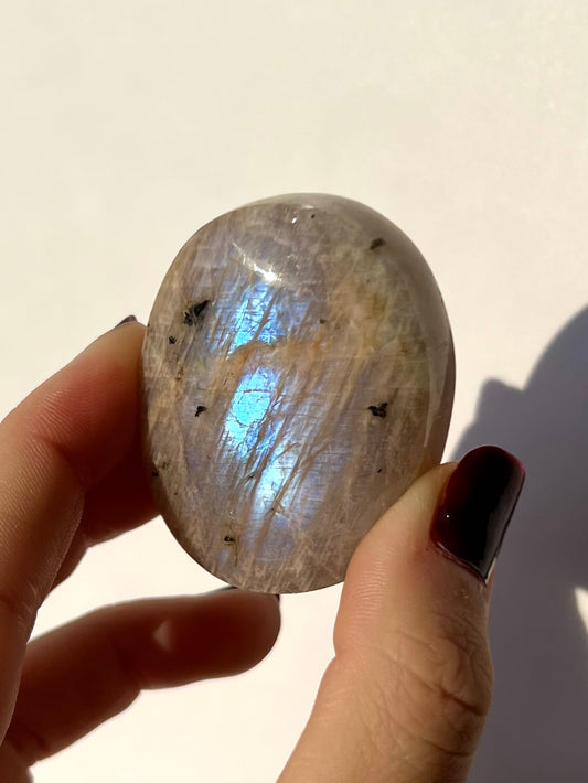 Galet de Pierre de Lune bleutée 1