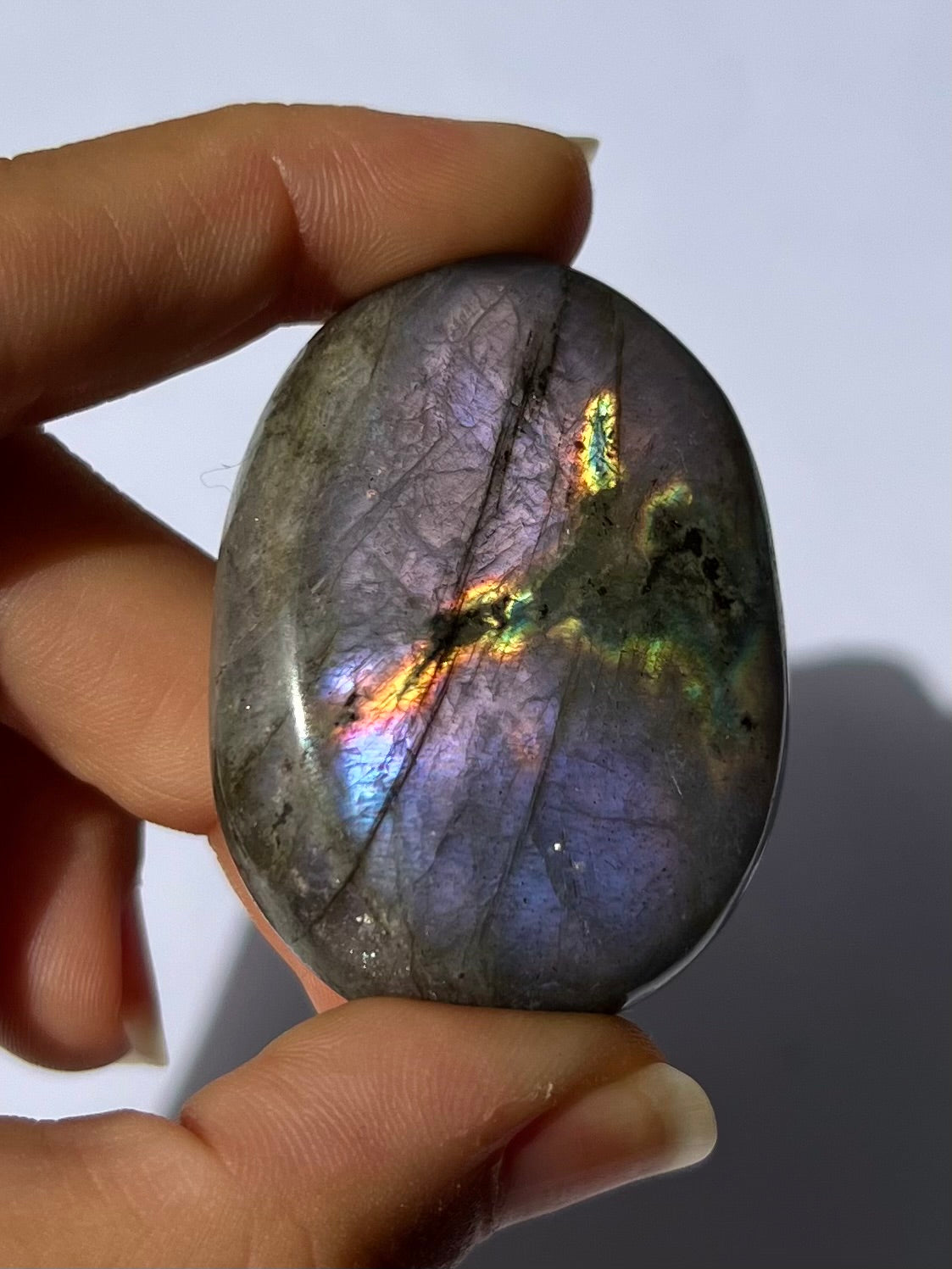 Galet de Labradorite 18