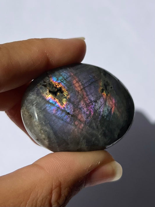 Galet de Labradorite 19