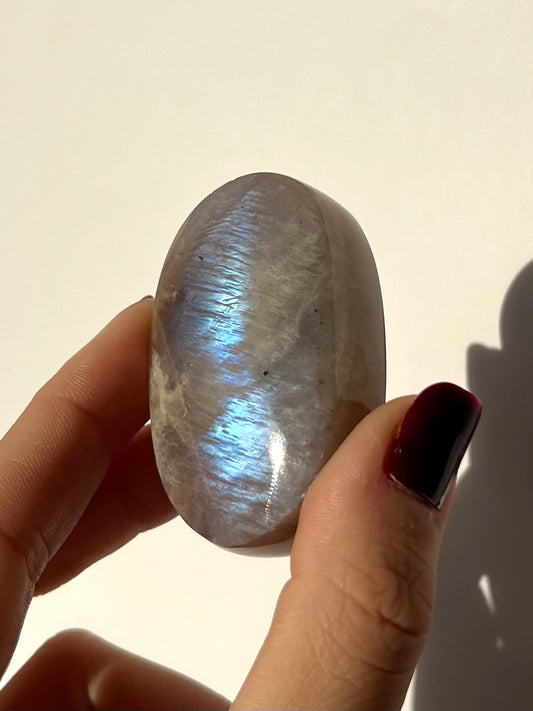 Galet de Pierre de Lune bleutée 8