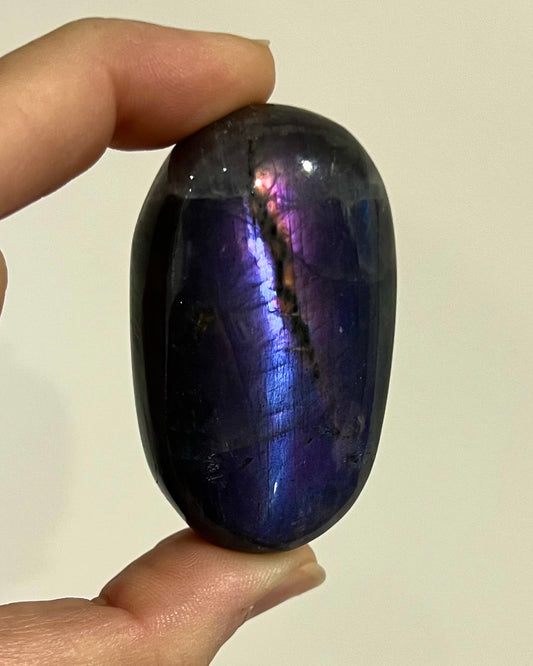 Galet de Labradorite 21