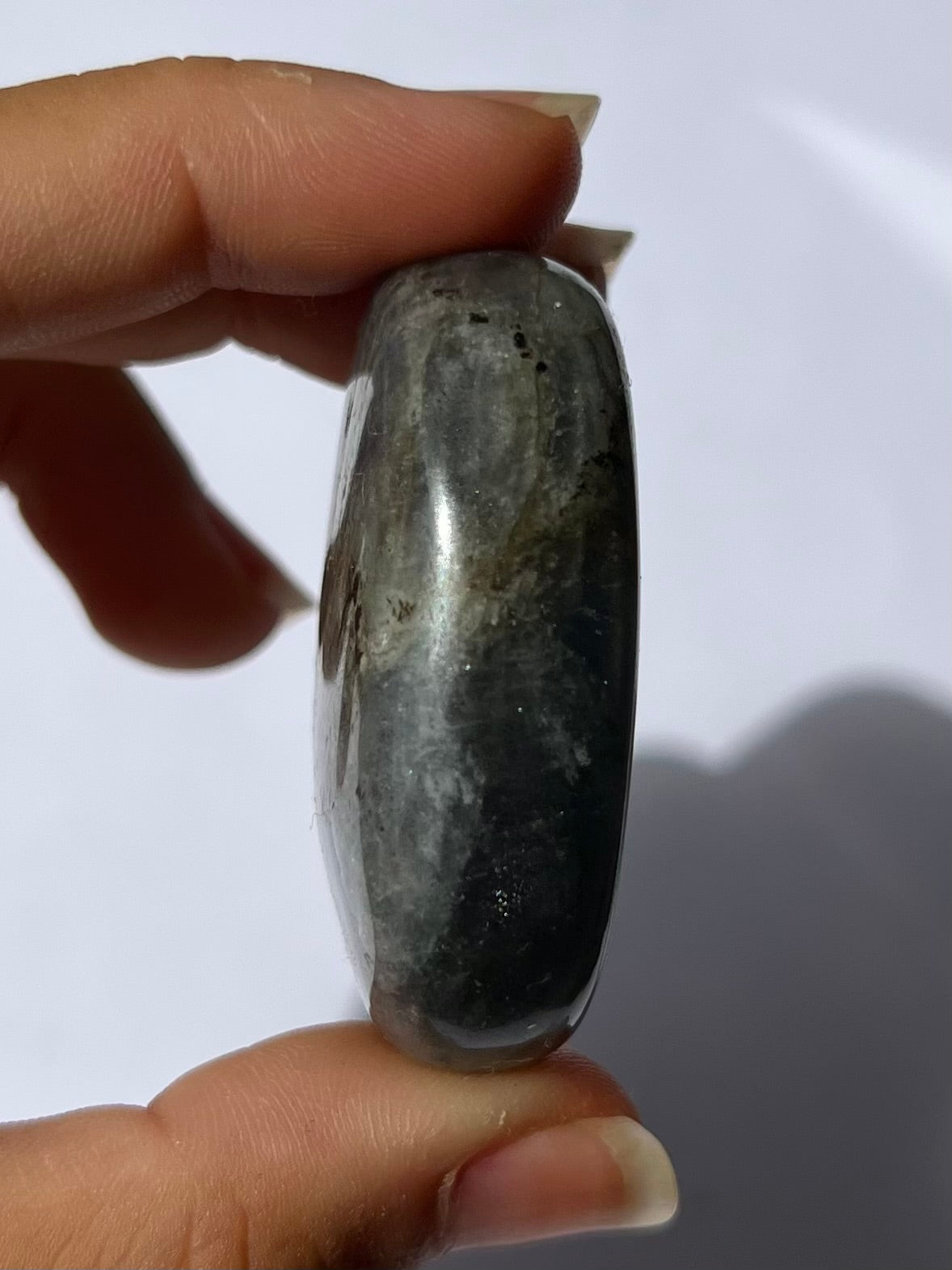 Galet de Labradorite 18