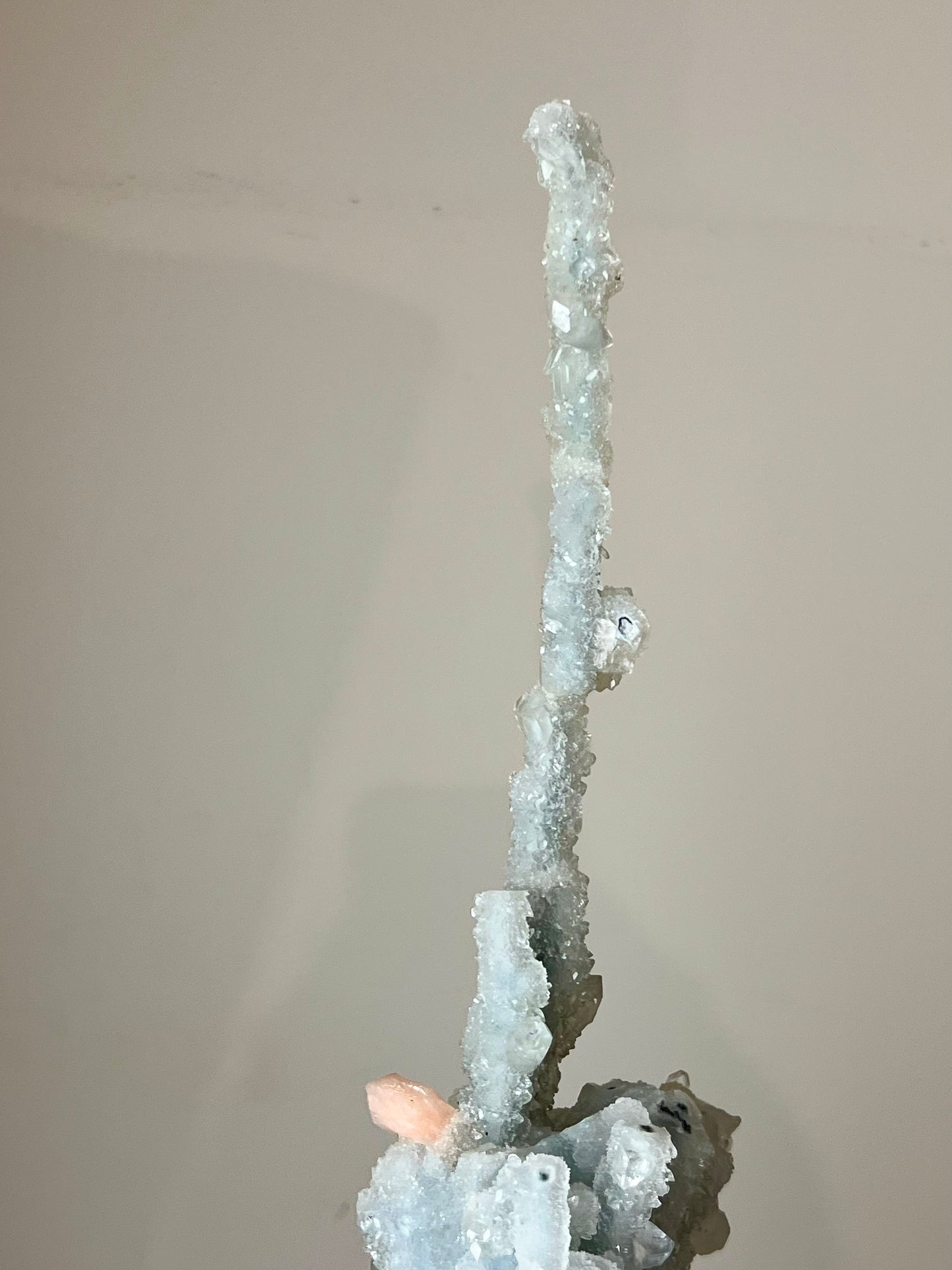 Apophylite / Calcédoine / Stilbite brute