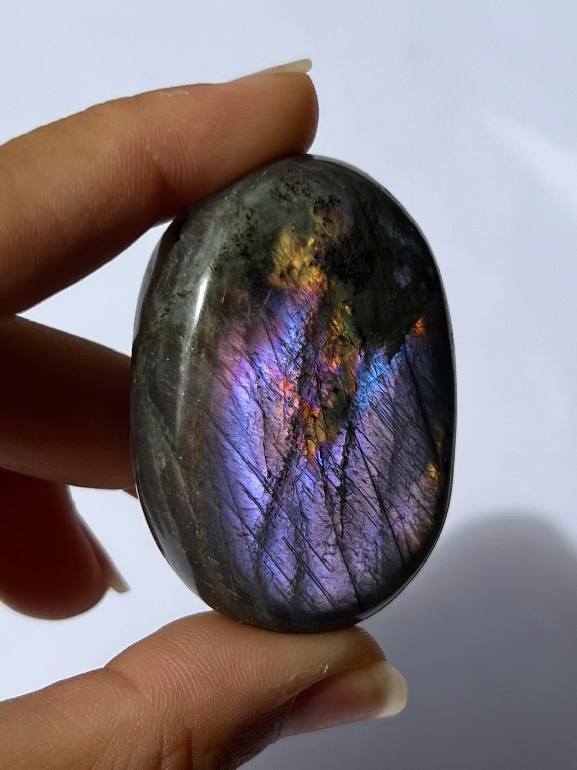 Galet de Labradorite 18