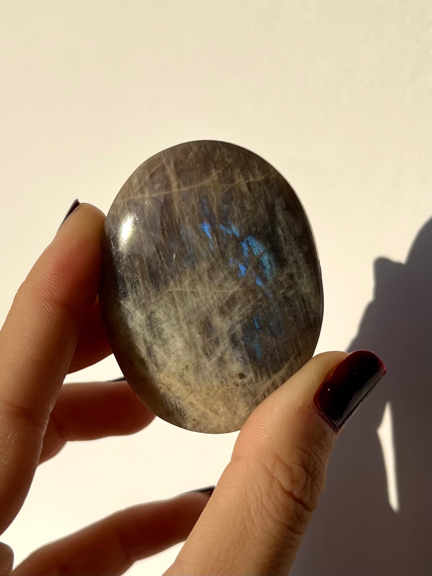 Galet de Pierre de Lune bleutée 2