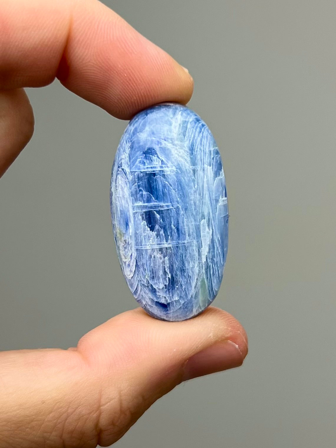 Galet Cyanite 2