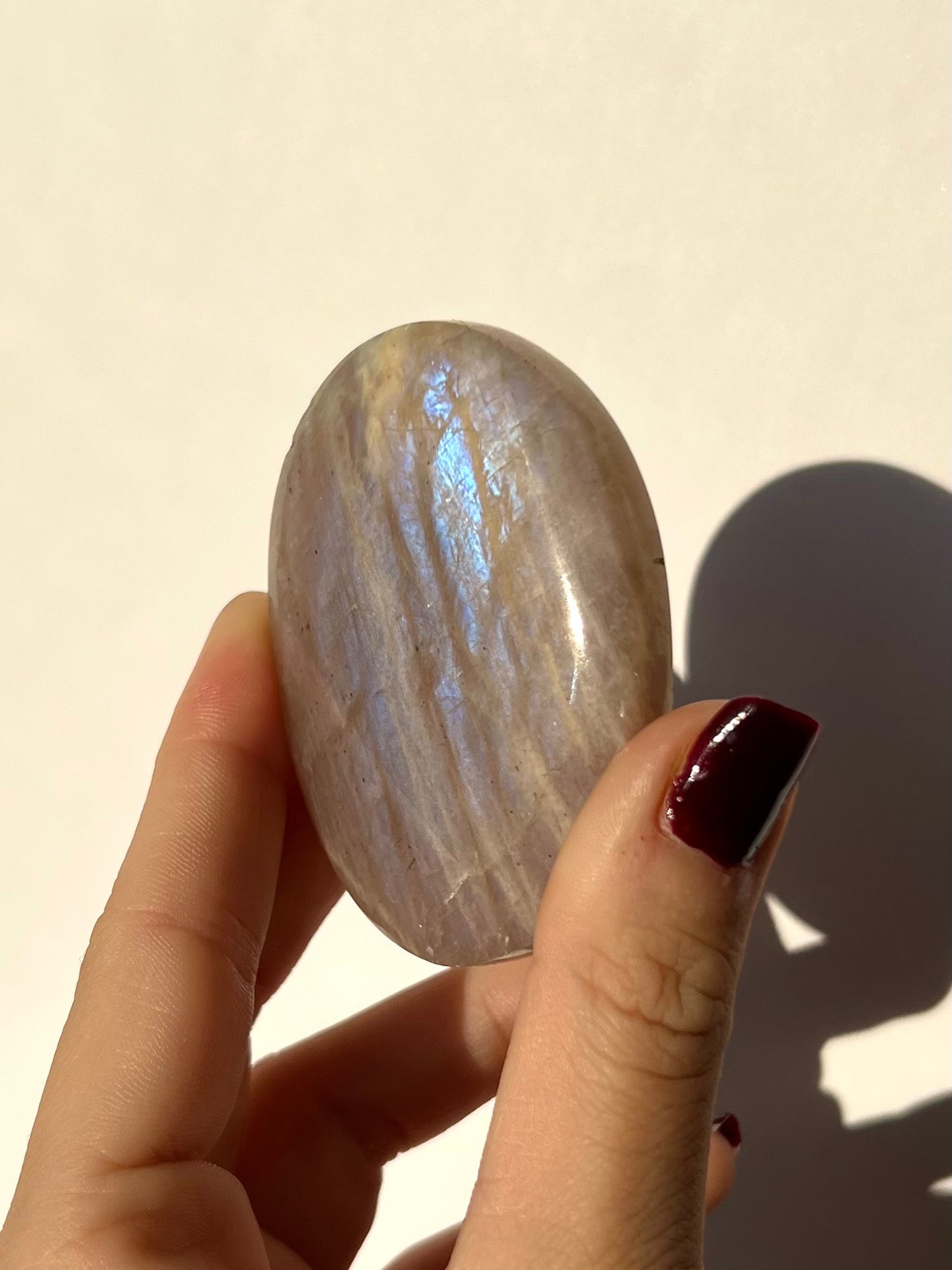 Galet de Pierre de Lune bleutée 3