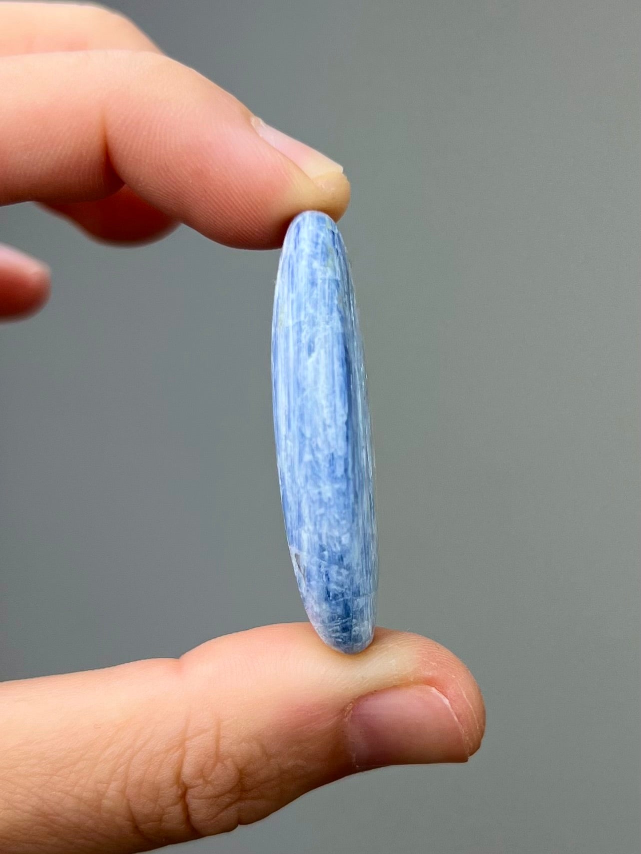 Galet Cyanite 4