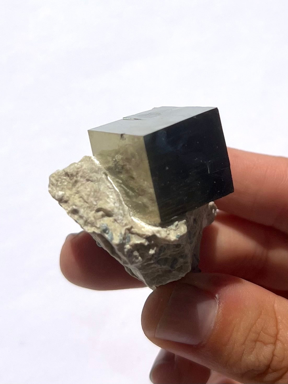 Pyrite cubique 10