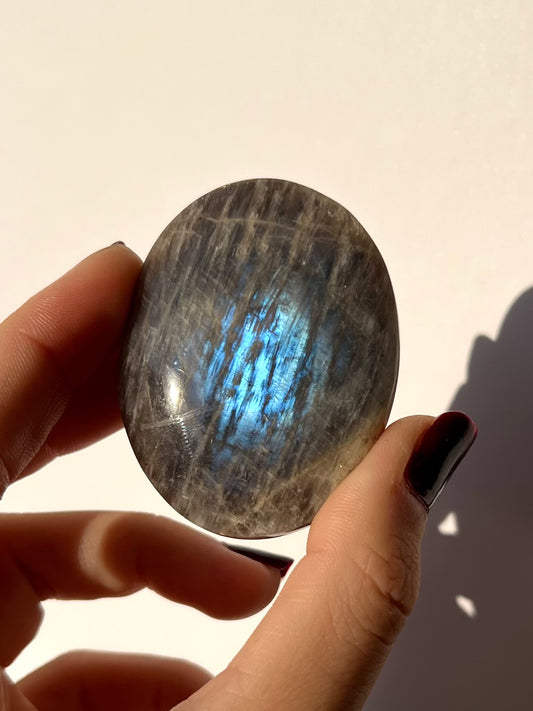 Galet de Pierre de Lune bleutée 2
