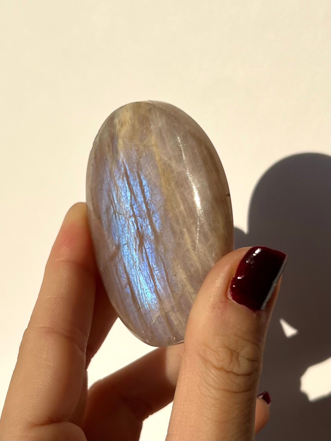 Galet de Pierre de Lune bleutée 3