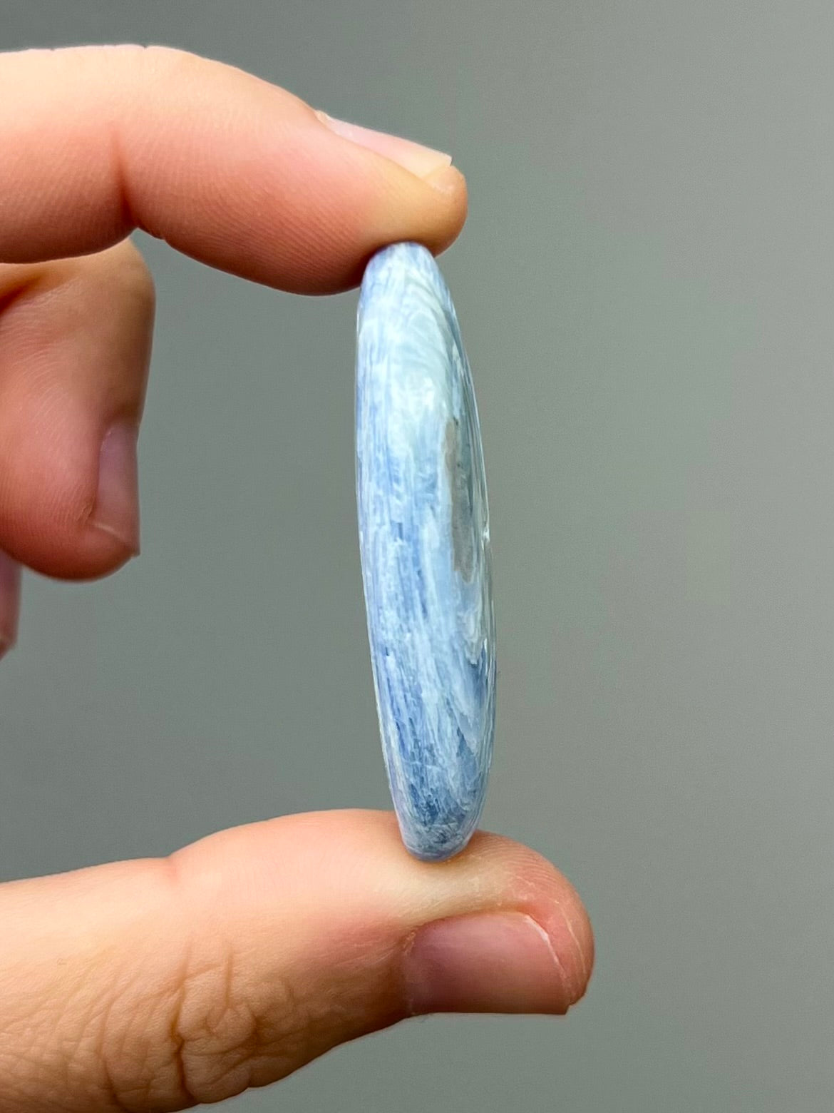 Galet Cyanite 4