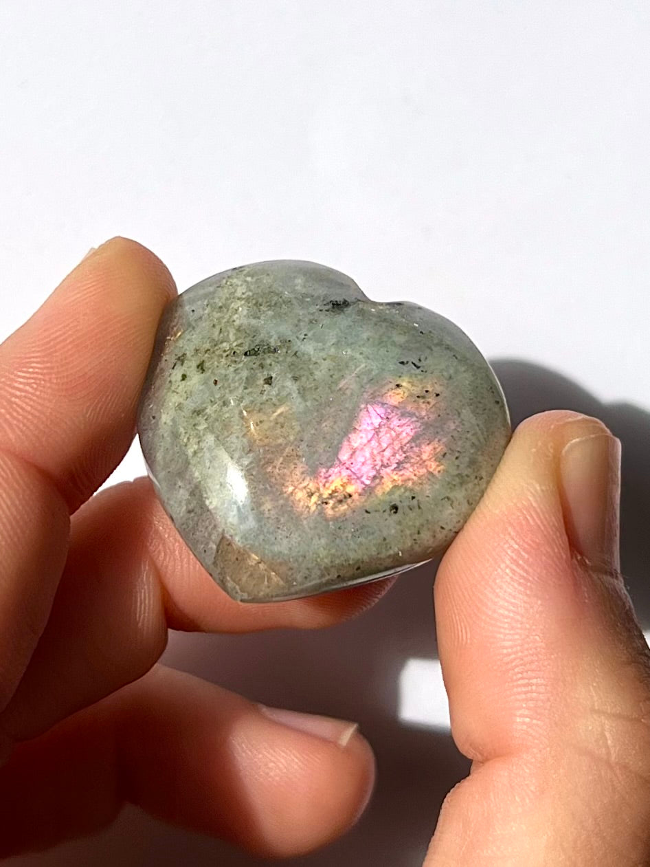 Cœur en Labradorite 11