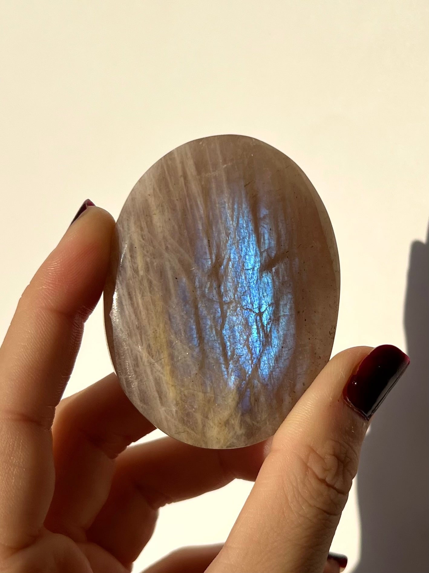 Galet de Pierre de Lune bleutée 3
