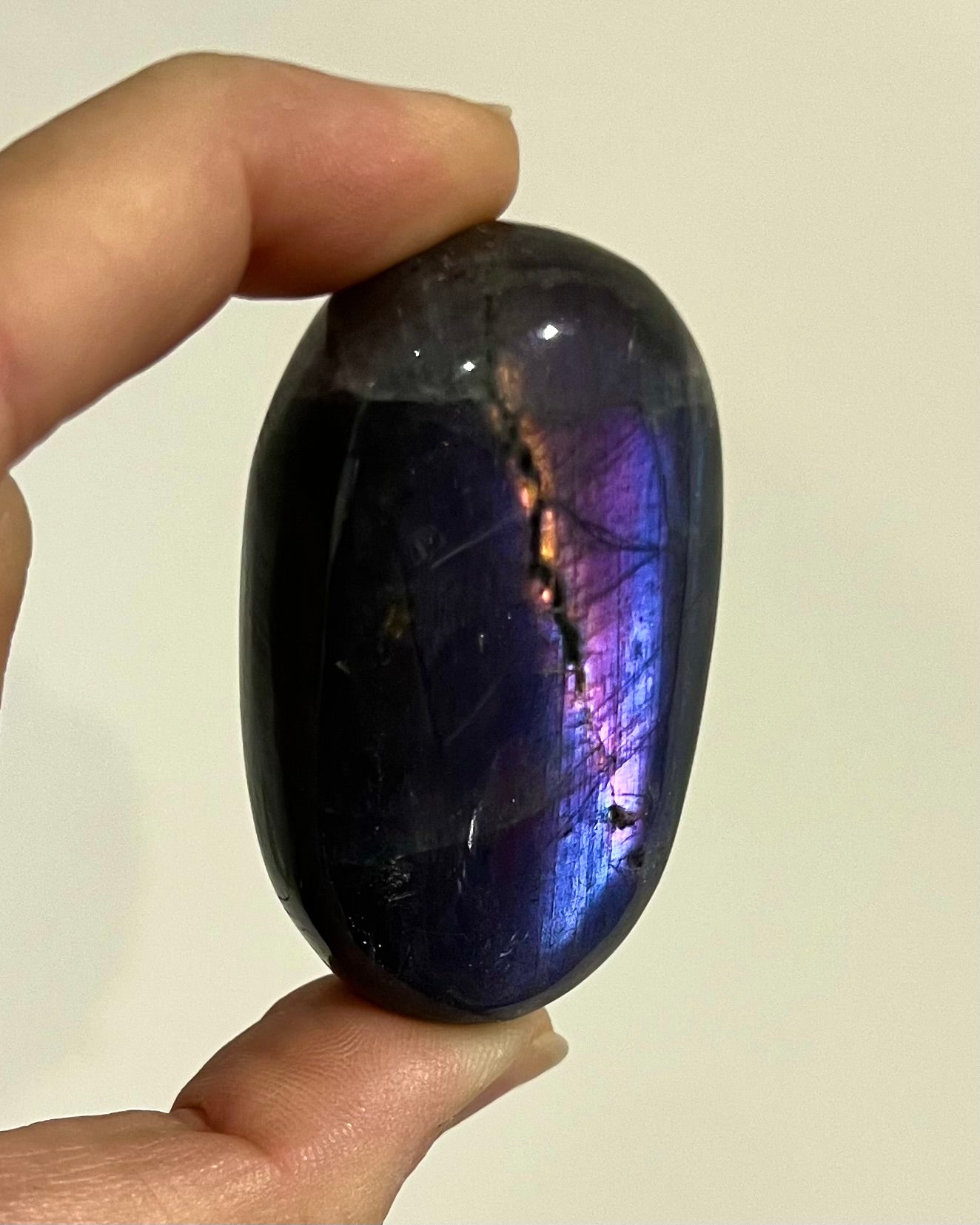Galet de Labradorite 21