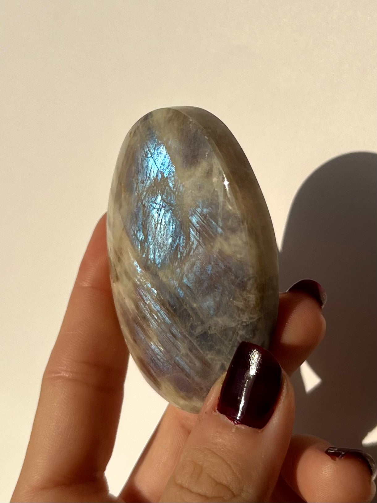 Galet de Pierre de Lune bleutée 5