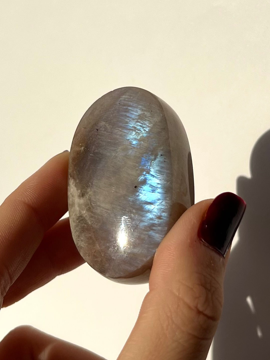 Galet de Pierre de Lune bleutée 8