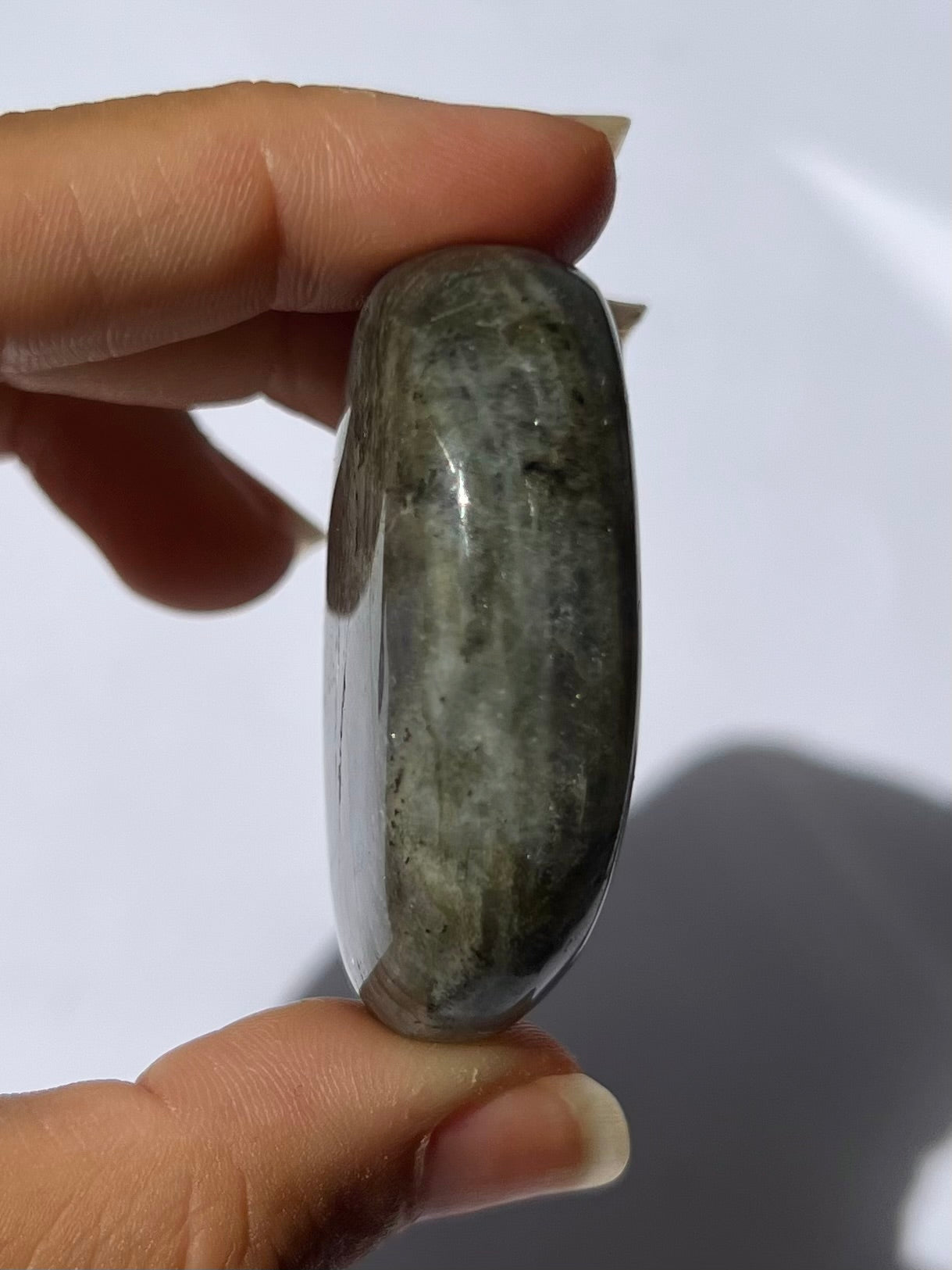 Galet de Labradorite 18