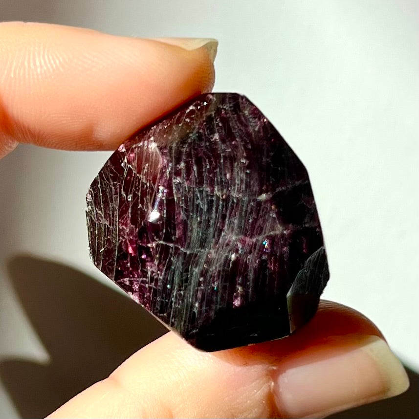 Polyèdre de Grenat Rhodolite 7