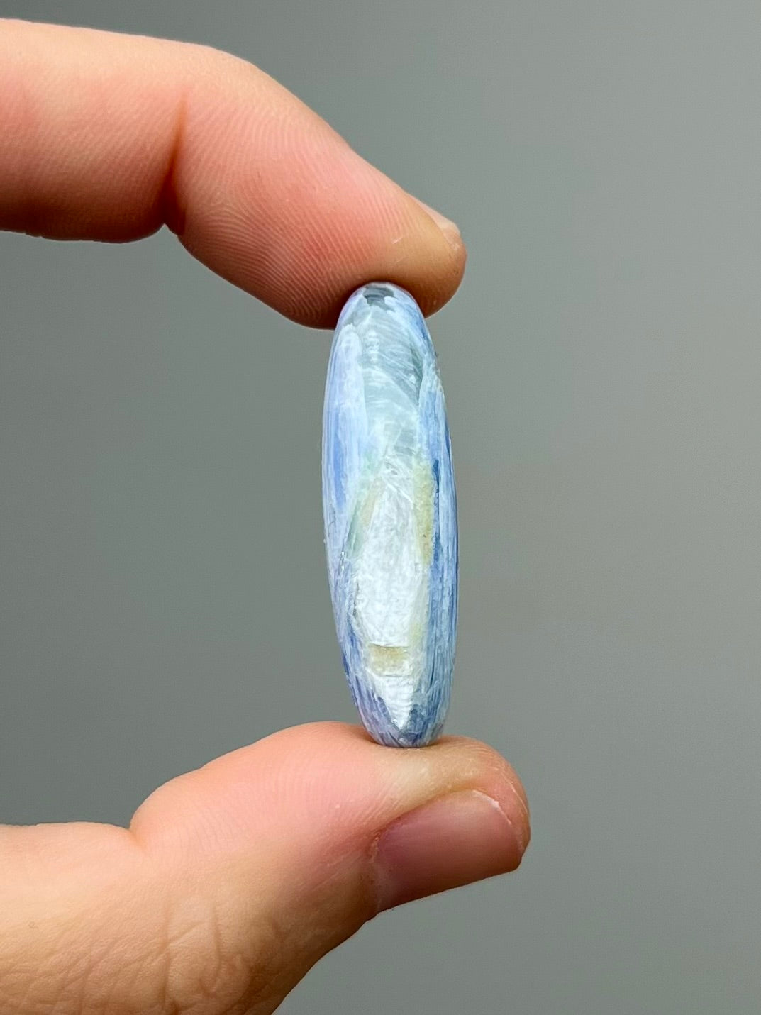 Galet Cyanite 6