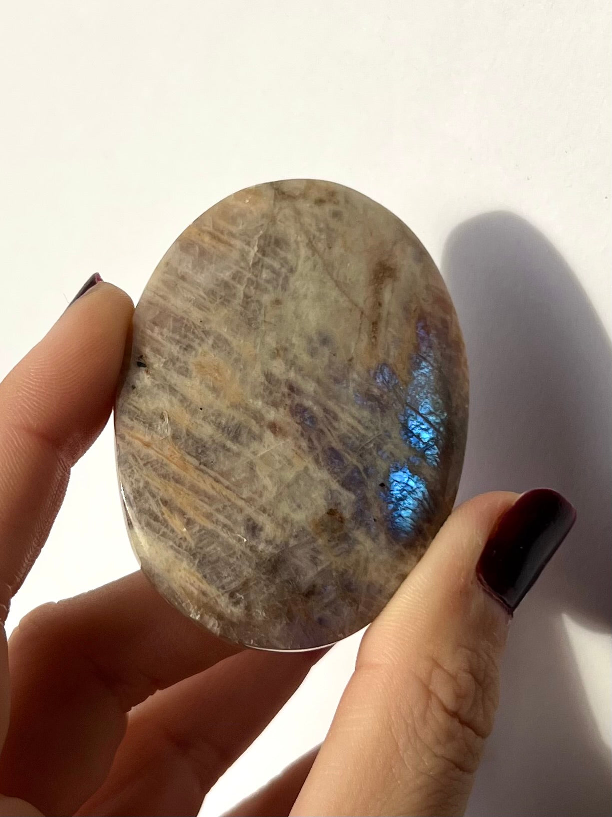 Galet de Pierre de Lune bleutée 11