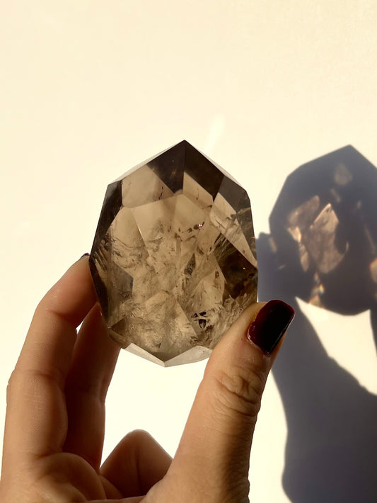 Forme libre facettée Quartz fumé 3
