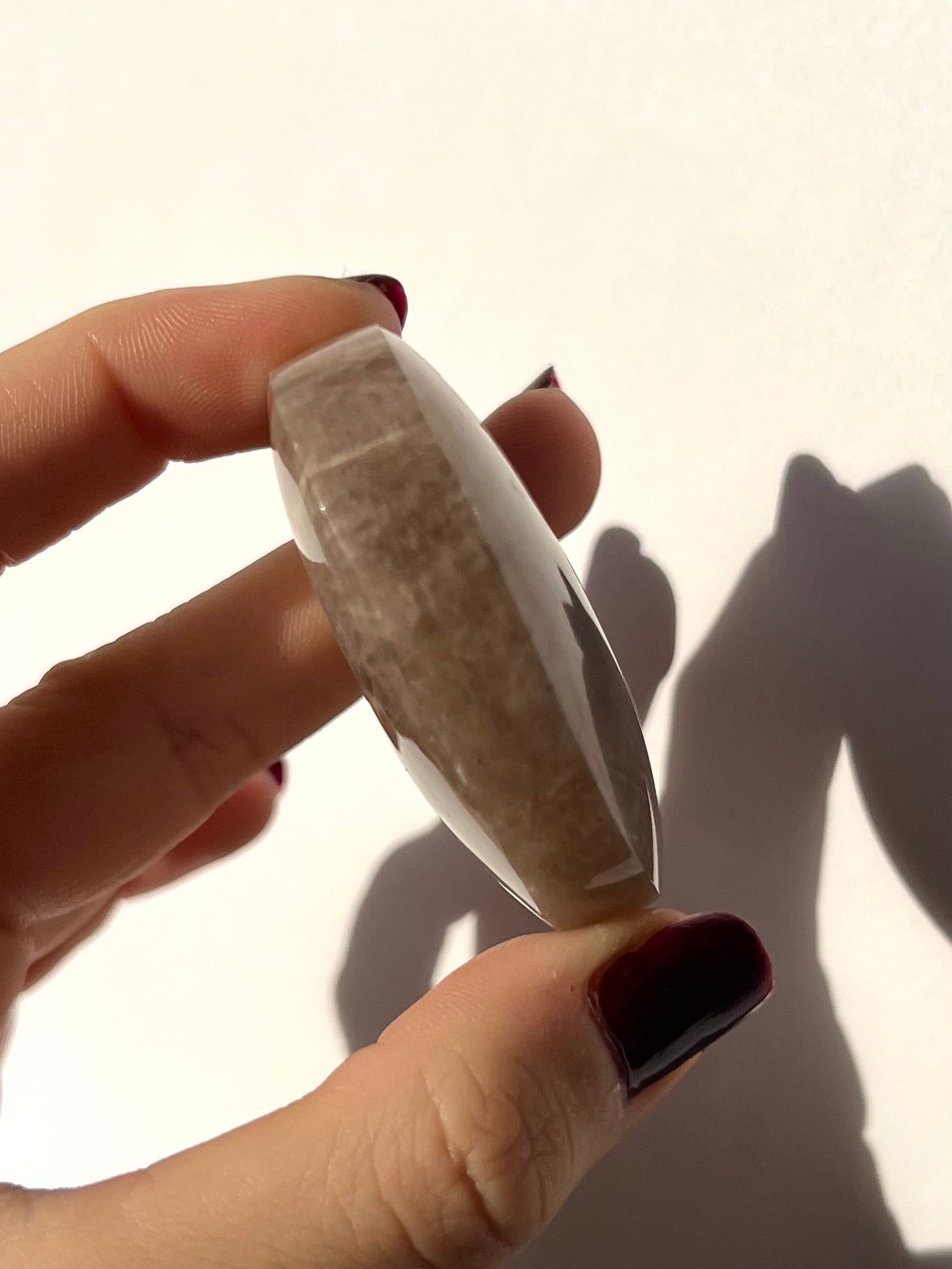 Galet de Pierre de Lune bleutée 13