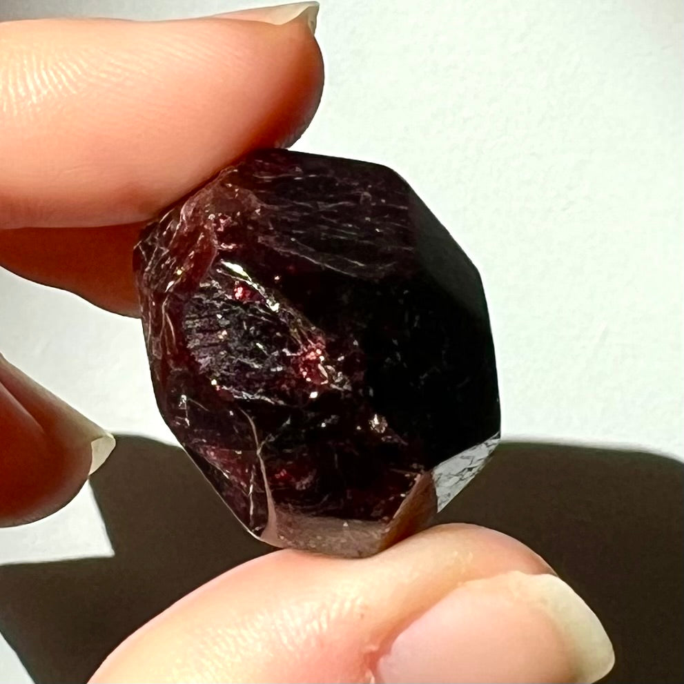 Polyèdre de Grenat Rhodolite 5