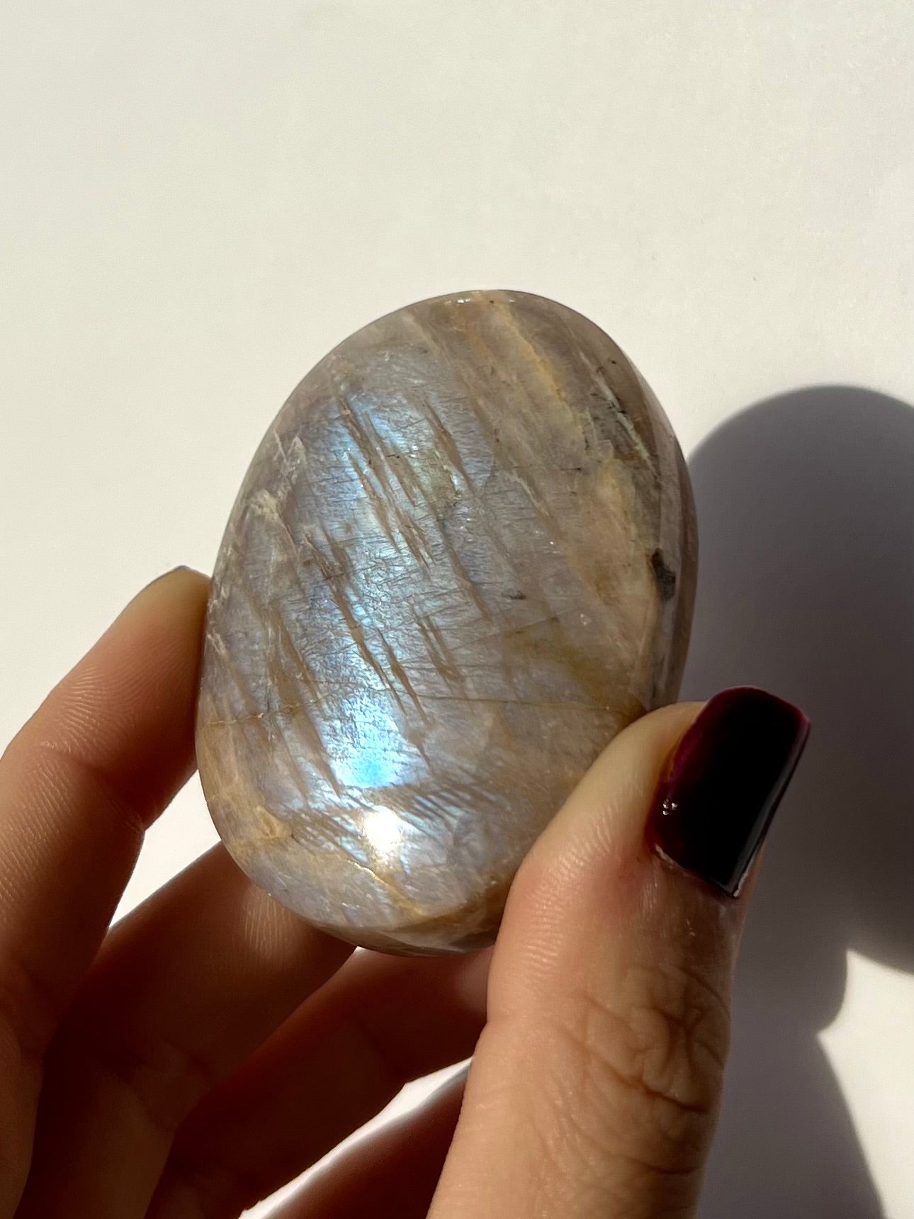 Galet de Pierre de Lune bleutée 14