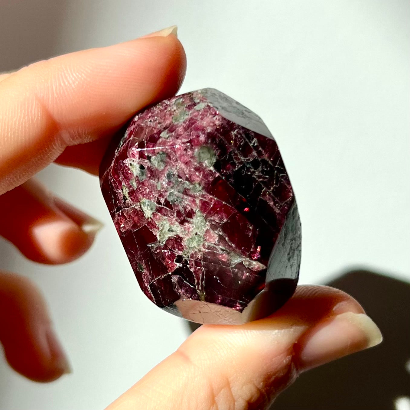 Polyèdre de Grenat Rhodolite 3