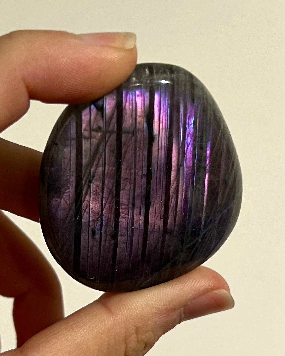 Galet de Labradorite 3